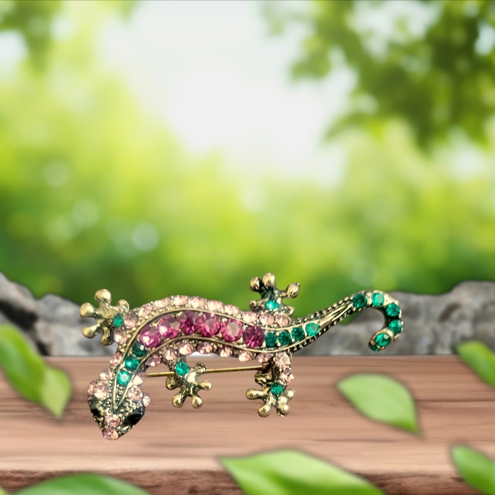Crystal Gecko Brooch in Pink and Green - Unbranded